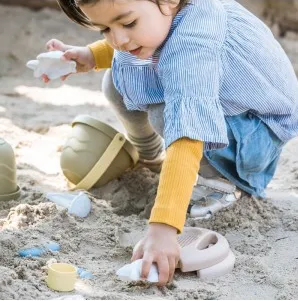 4 Piece 100% Recyclable BIOPlastic Sand & Water Play Set  | Outdoor Sand Pit Toys | 2 years 