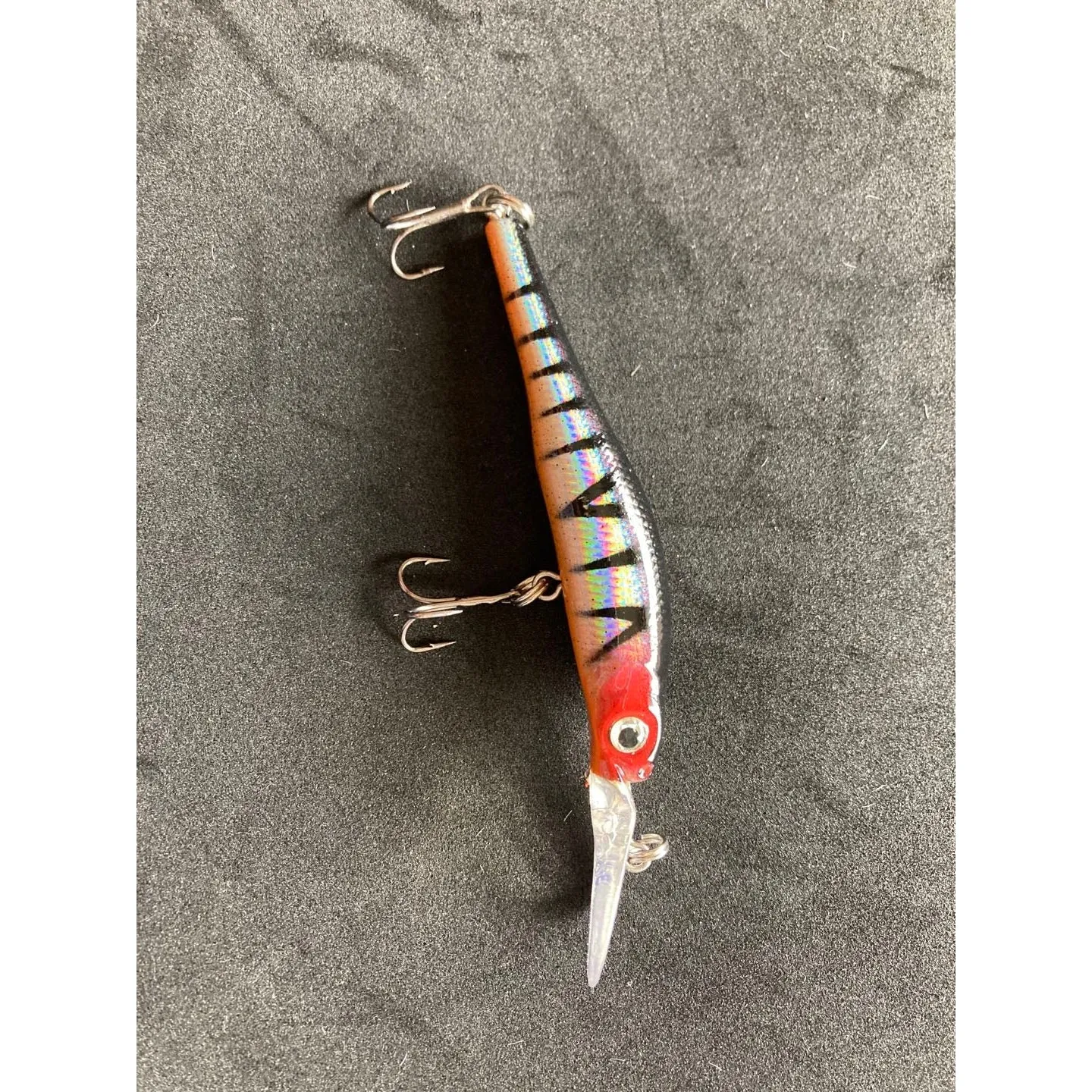 6 X Premium Quality 10cm 6g Minnow Lure Fishing Tackle In Random Colours