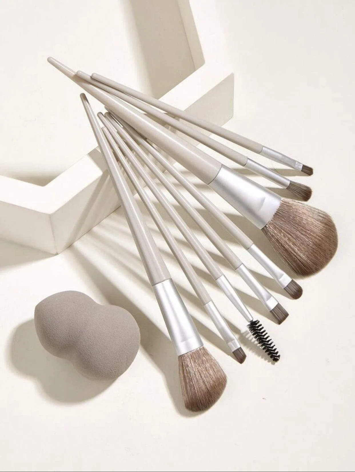 8PCS Makeup Brush With Storage Box