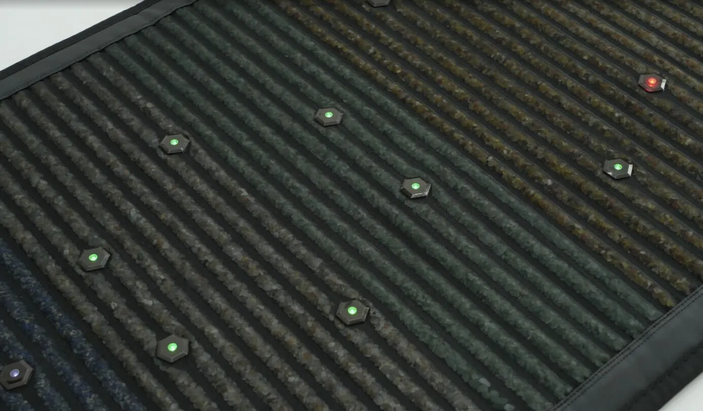 Black 7 Crystal Heating Mat, PEMF and Photon (red, green, purple)   FREE Belt