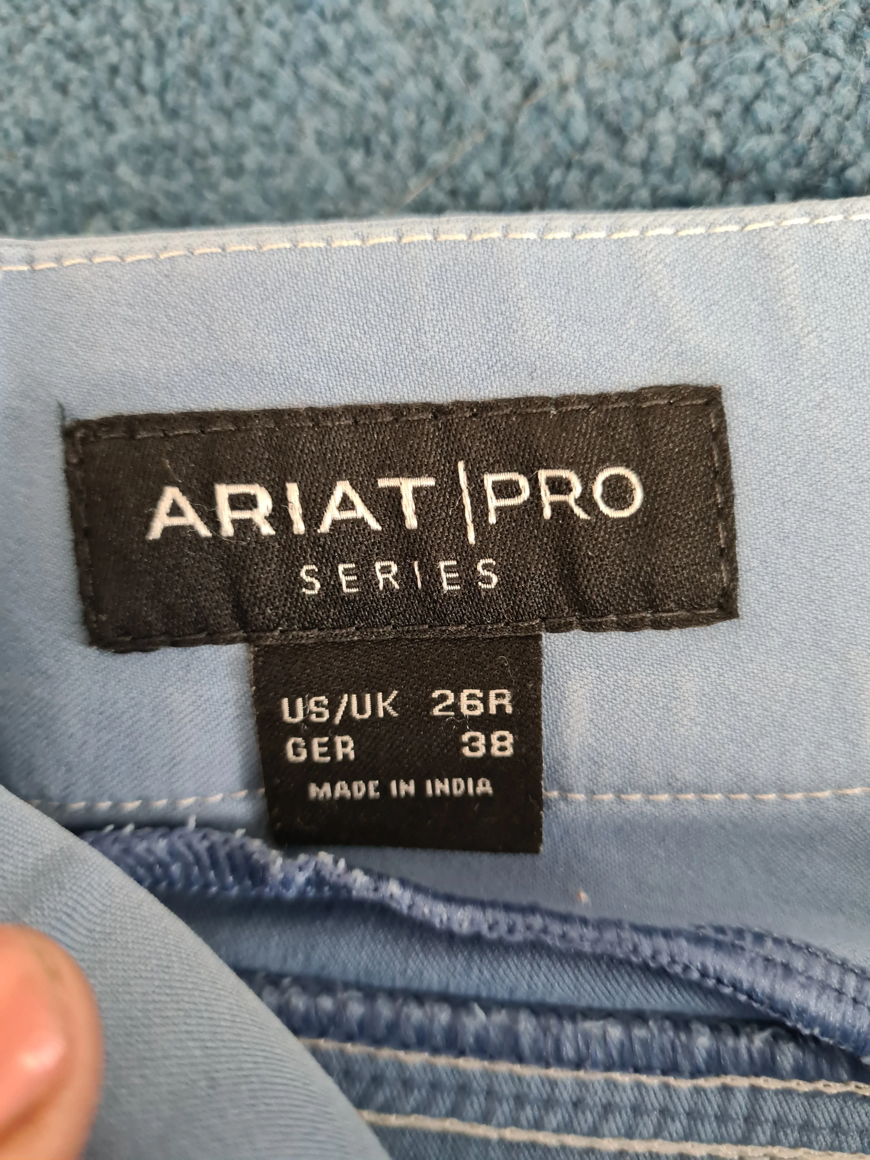 Blue Ariat Pro Series breeches size 8 FREE POSTAGE 🟣