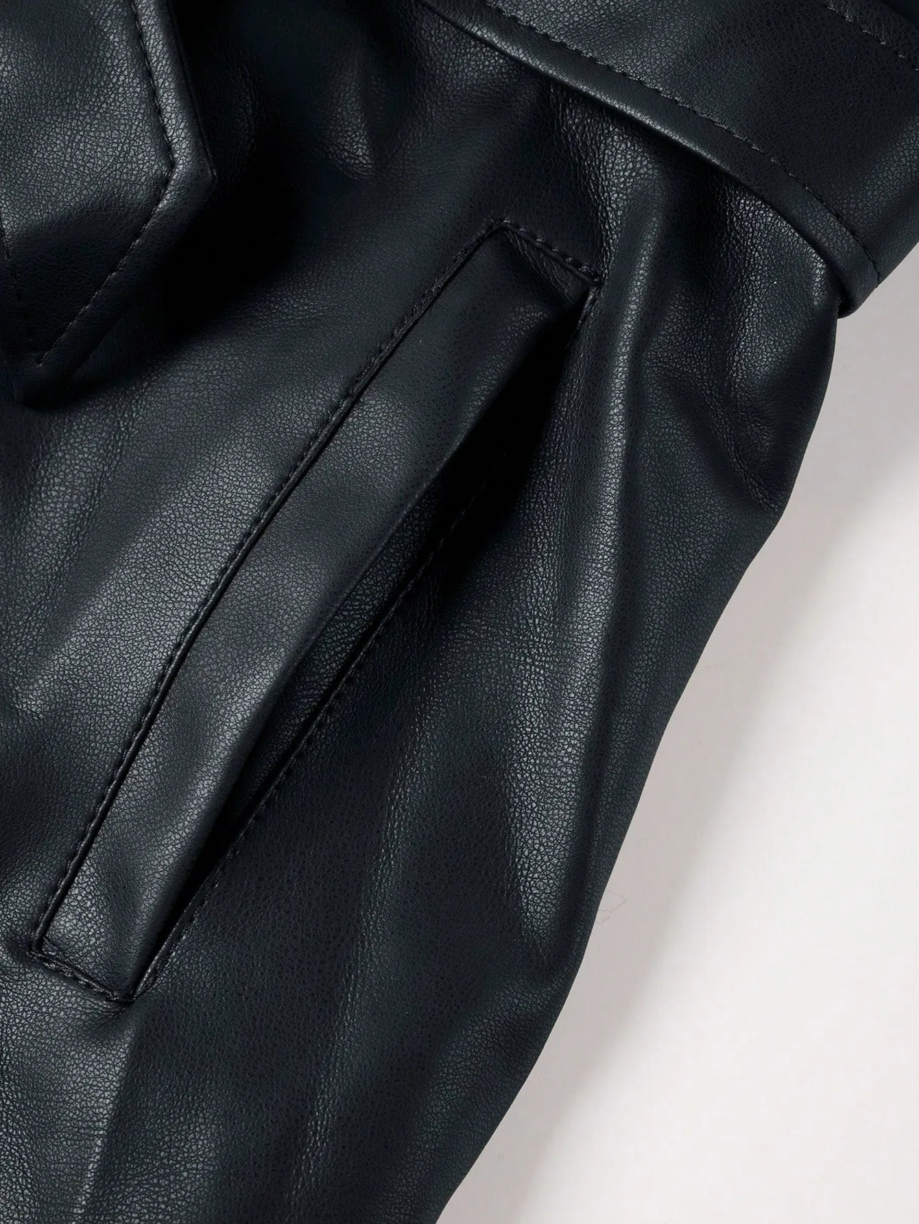 Chaqueta PU con forro de piel sintética - Cherry Vibes