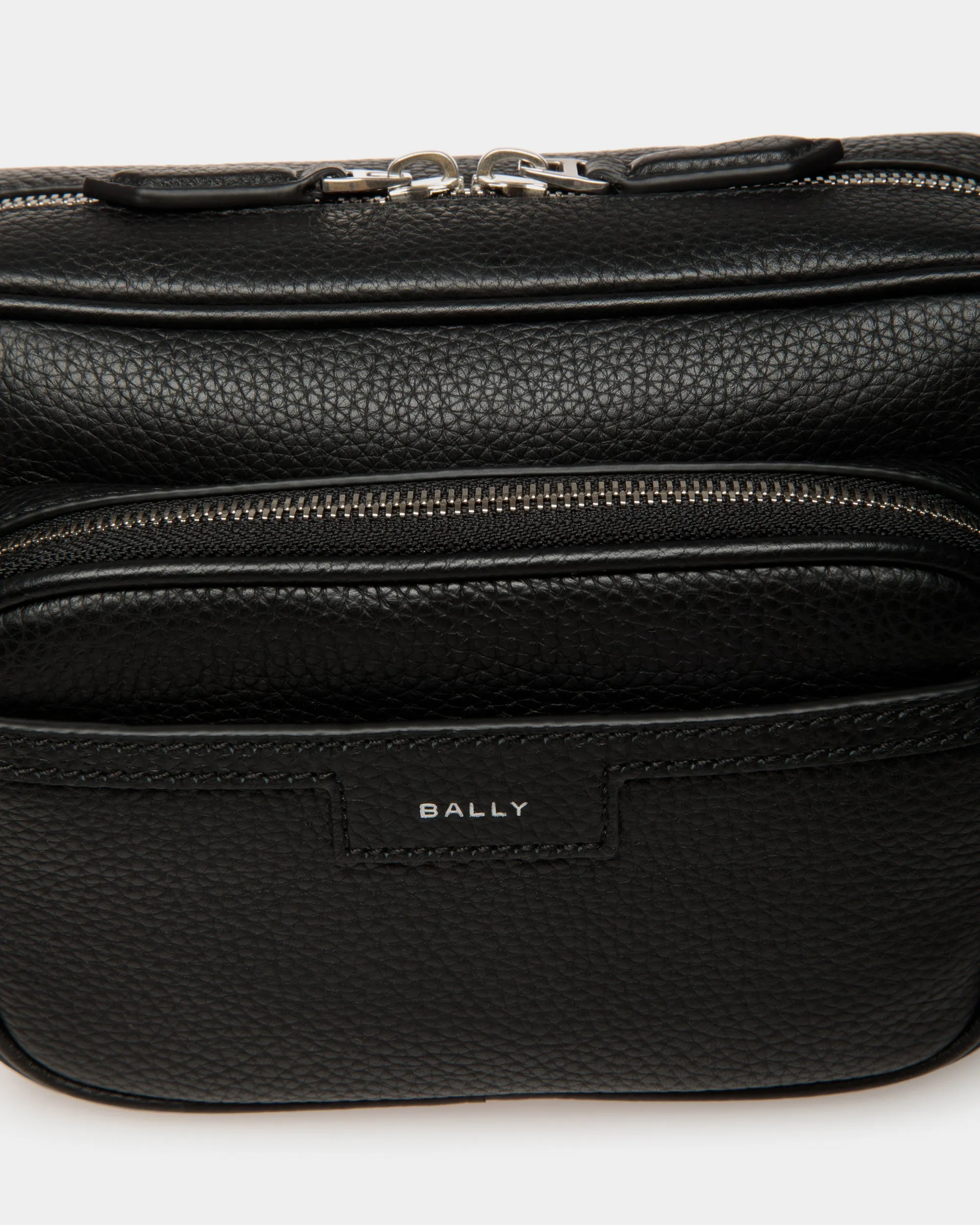 Code Cross EW - Cross Body