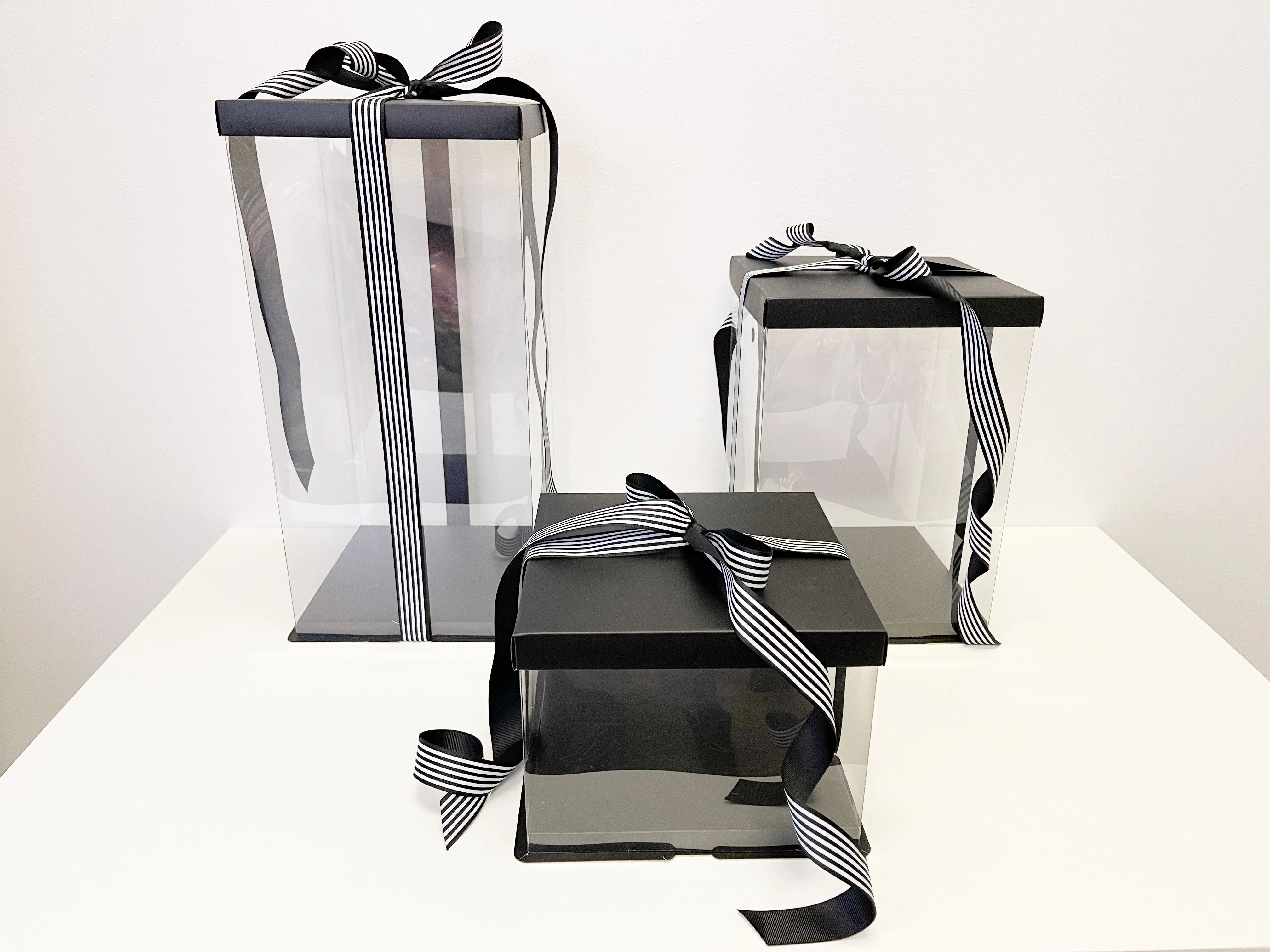 Display Box with Black Base And Lid on variety sizes