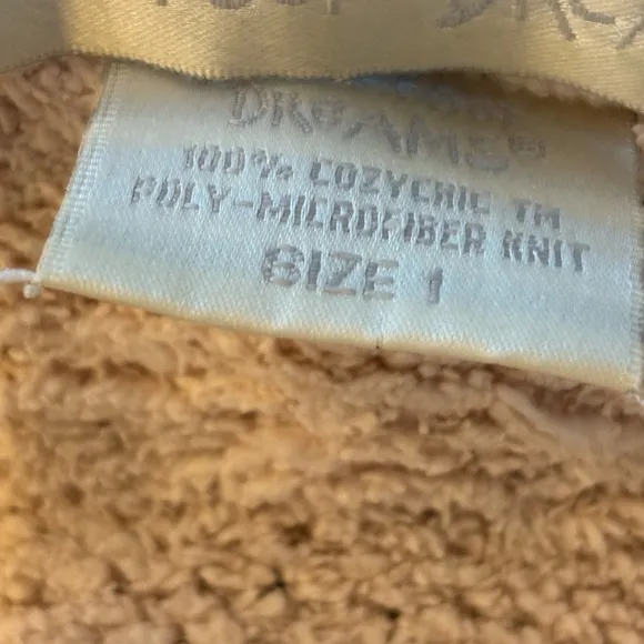 EUC Barefoot Dreams CozyChic robe!