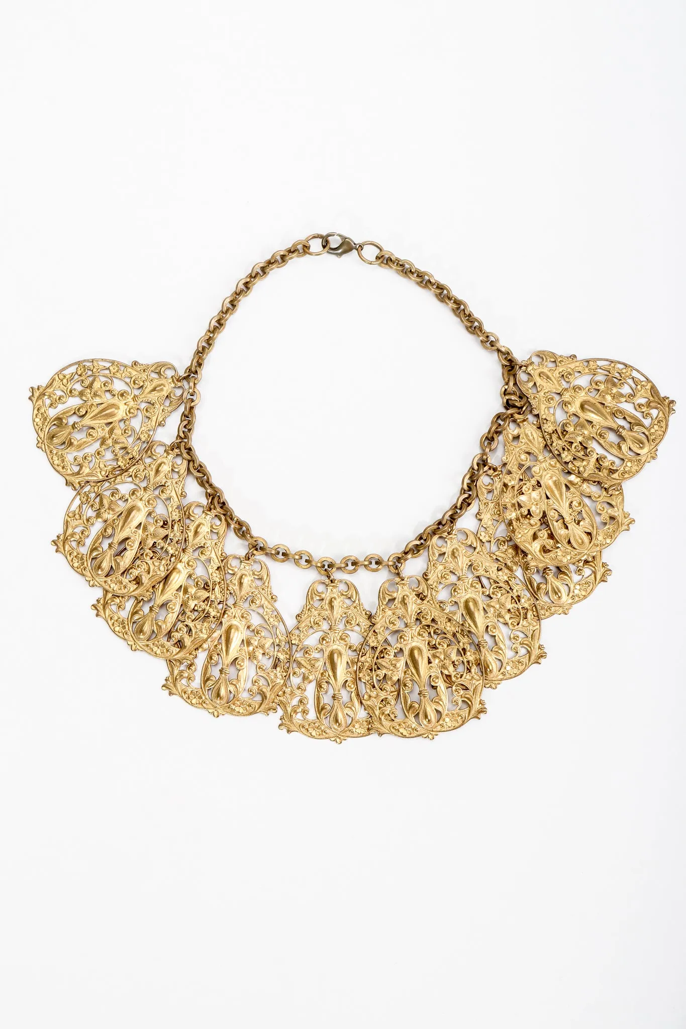 Filigree Plate Collar Necklace