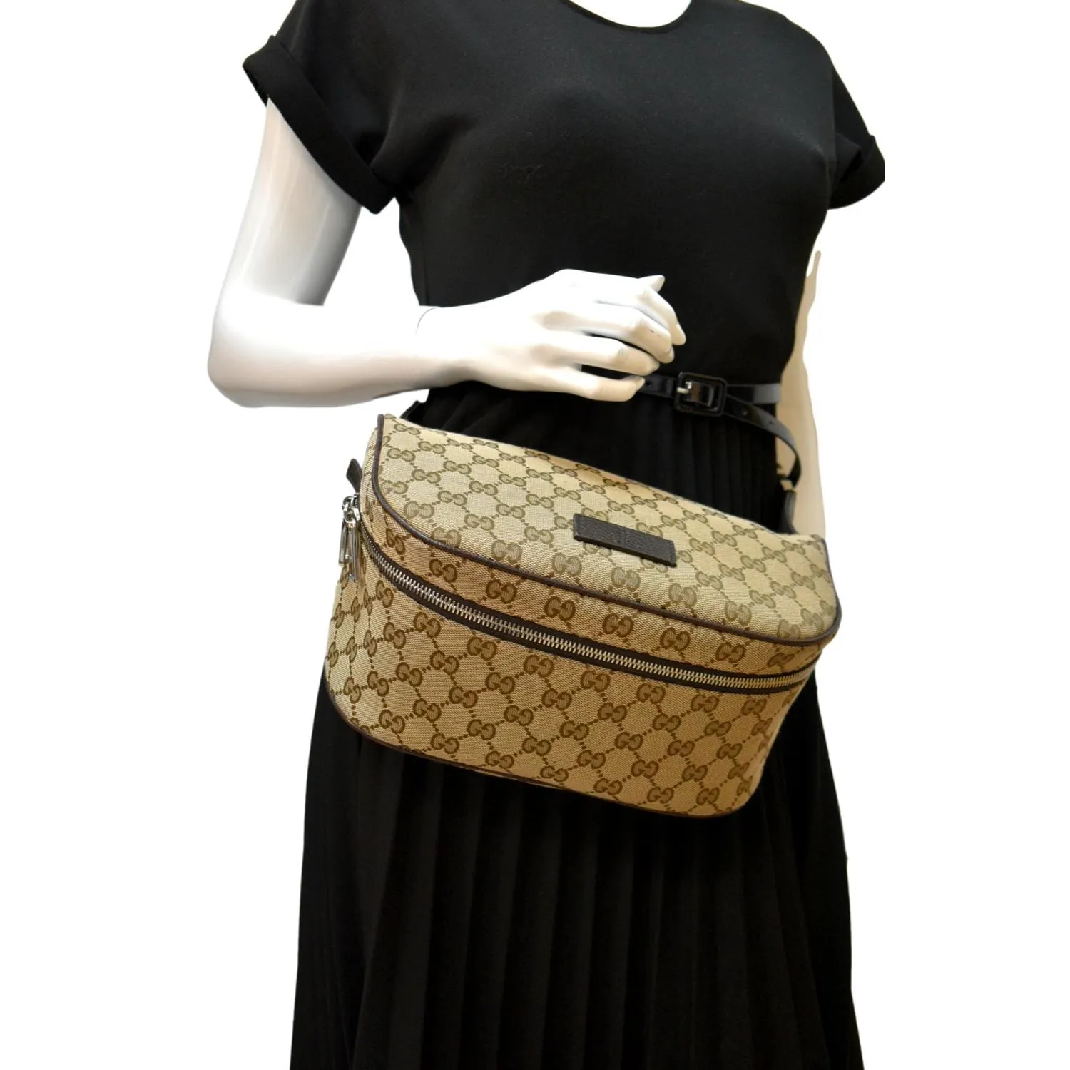 GUCCI Waist Pouch GG Canvas Belt Bag Beige 630915