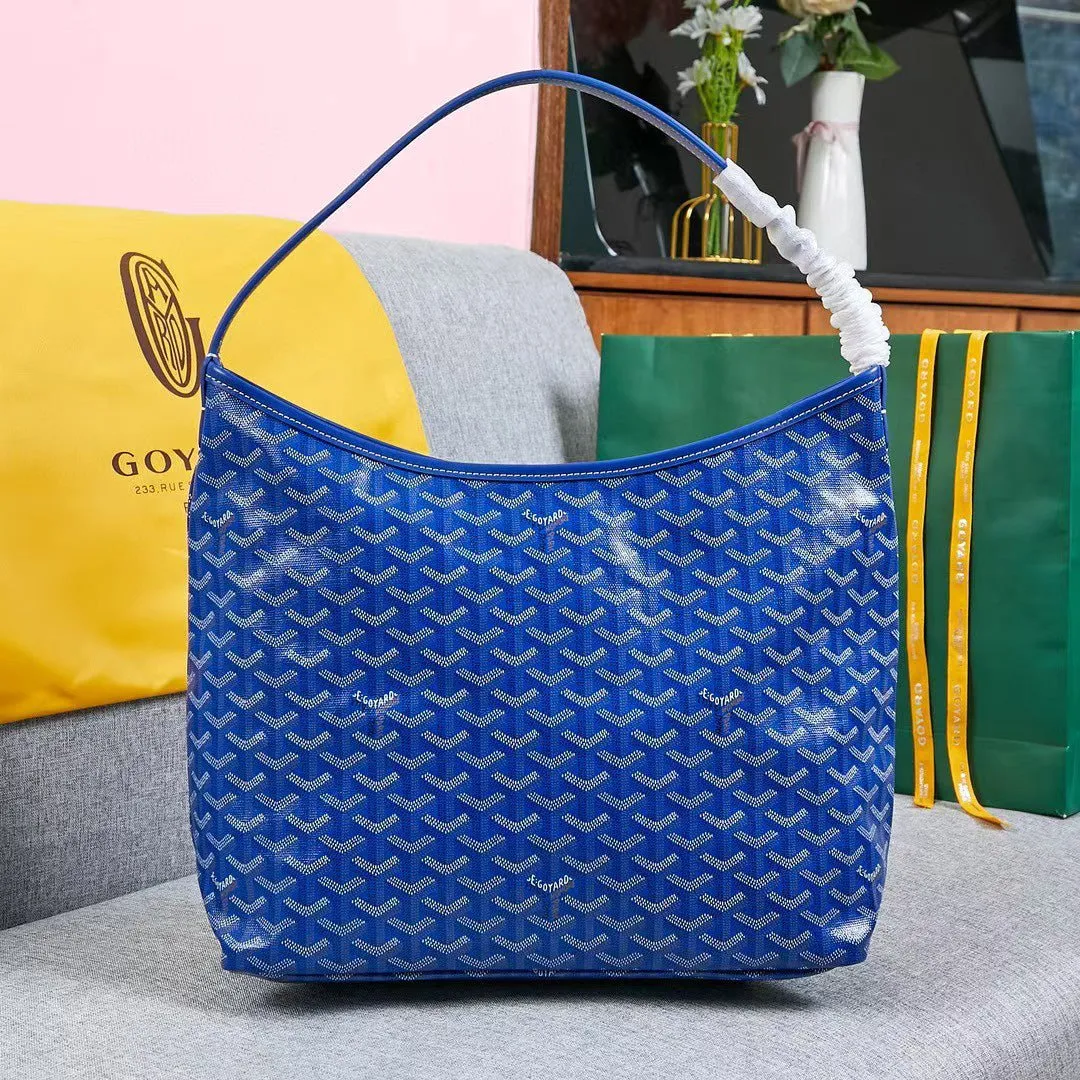 Half-Moon Shoulder Bag