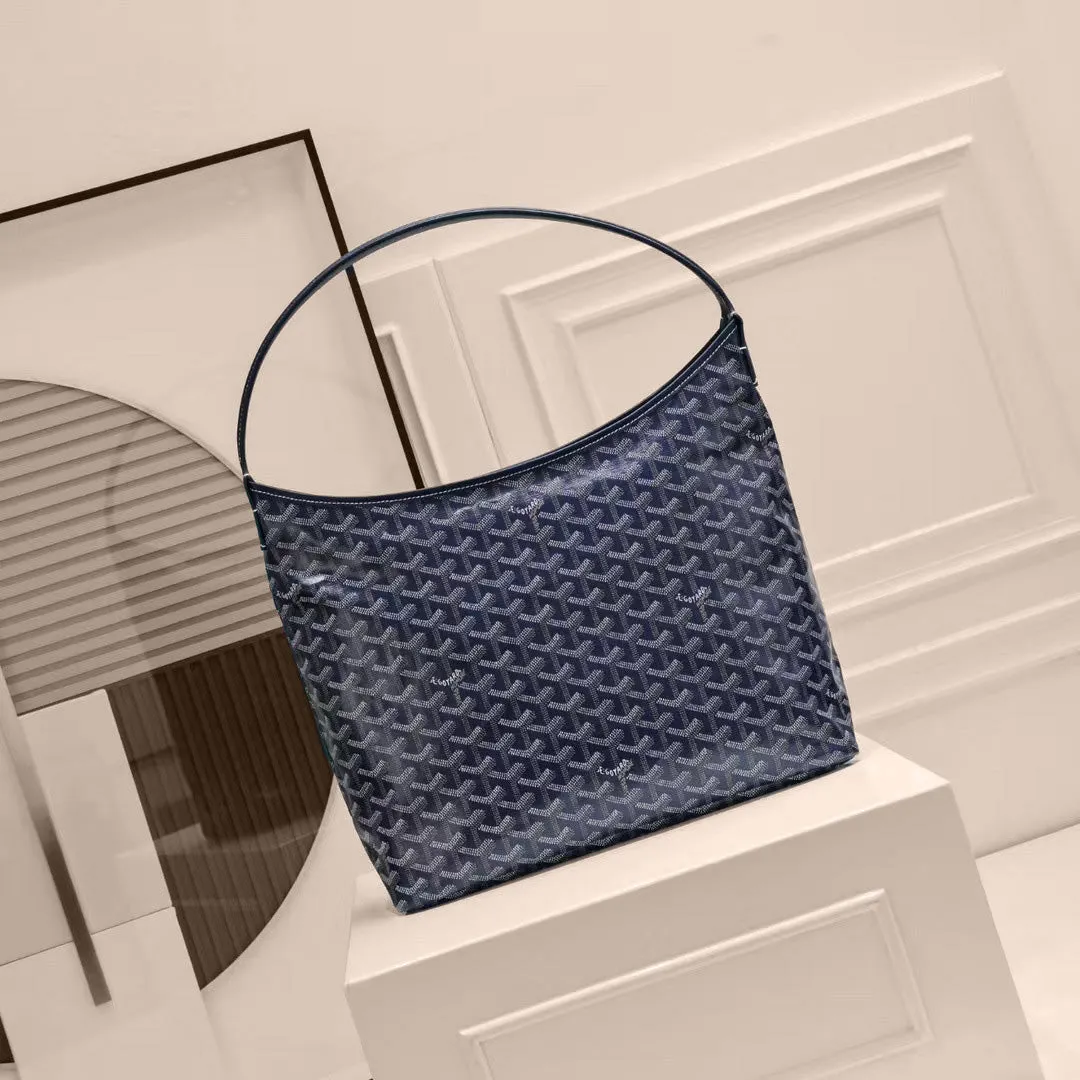 Half-Moon Shoulder Bag