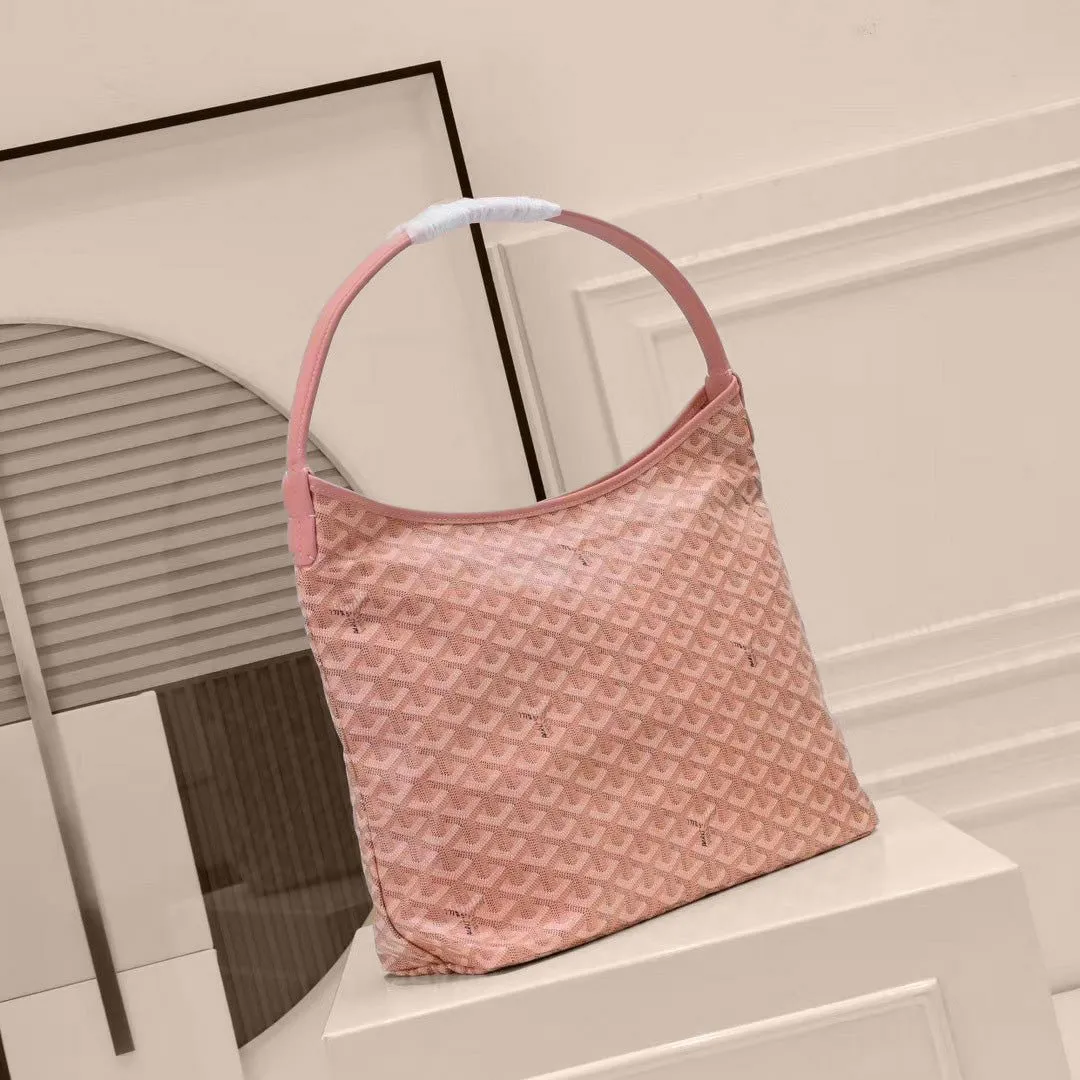 Half-Moon Shoulder Bag