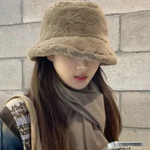 Ivy winter fur bucket hat