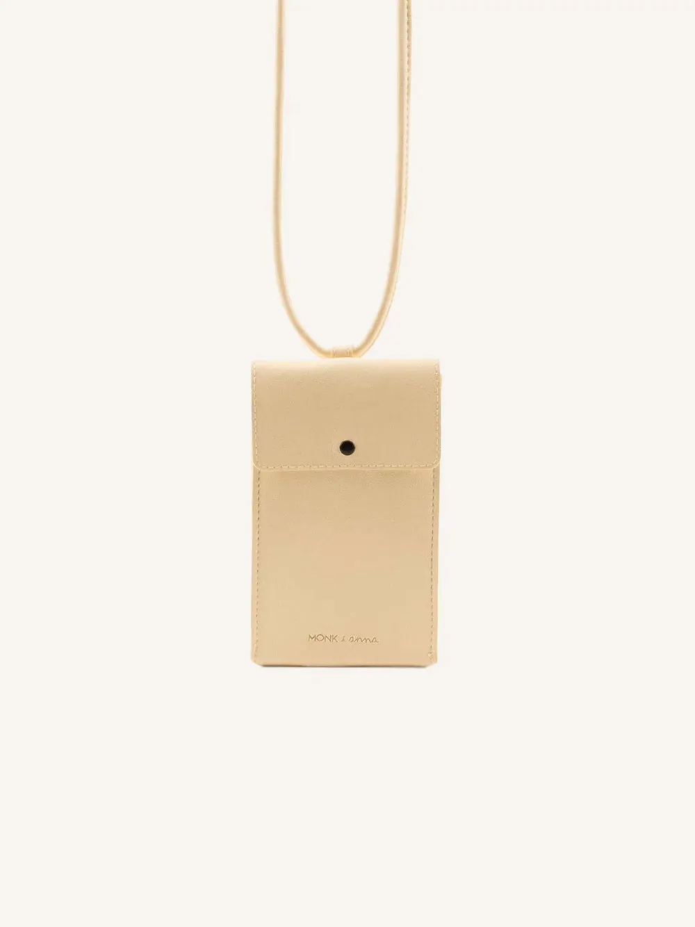 Keep me close phone pouch