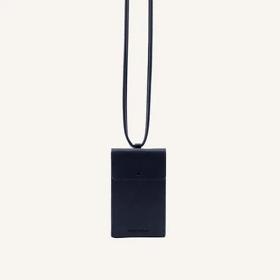 Keep me close phone pouch