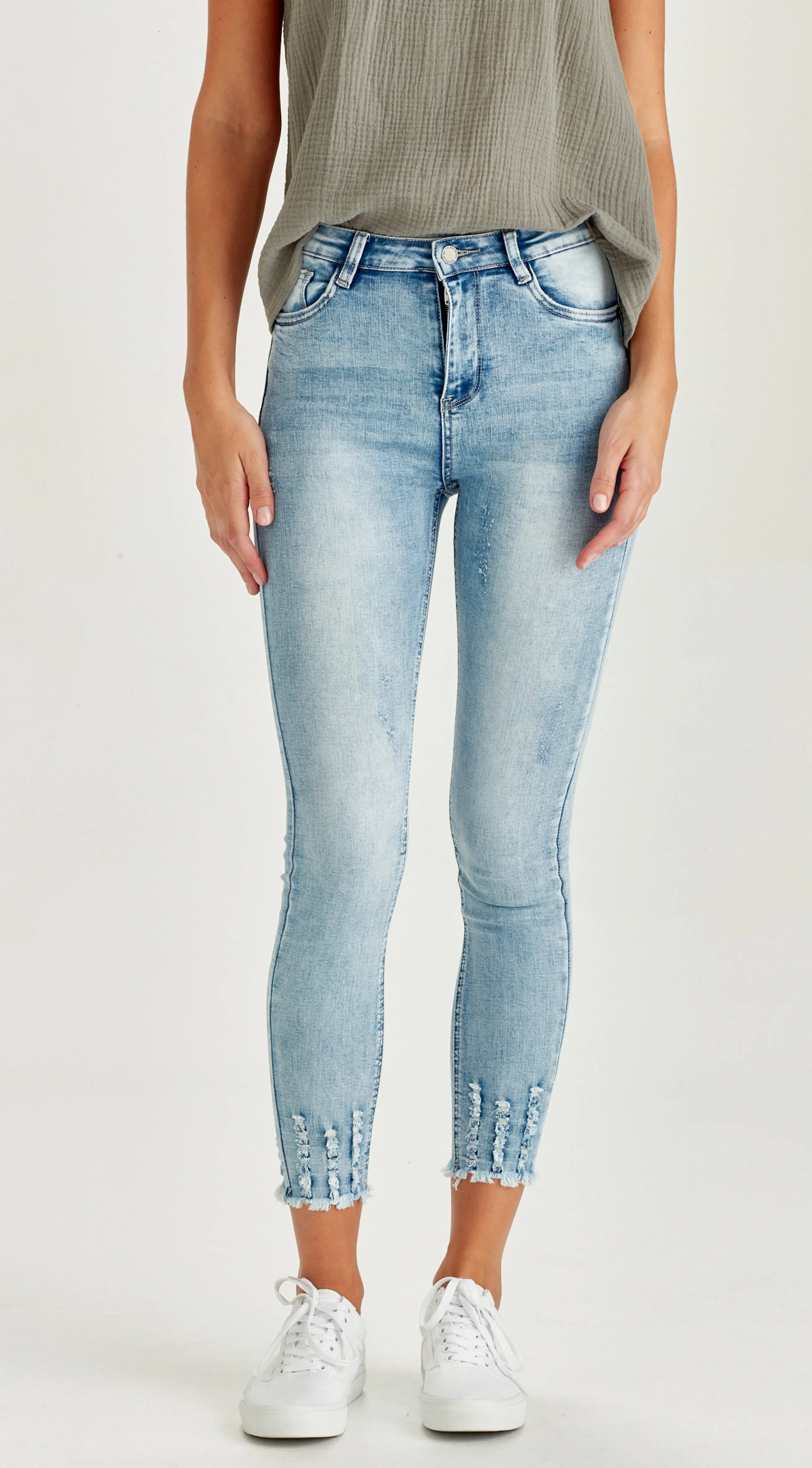 LOLA | Jean Light Blue