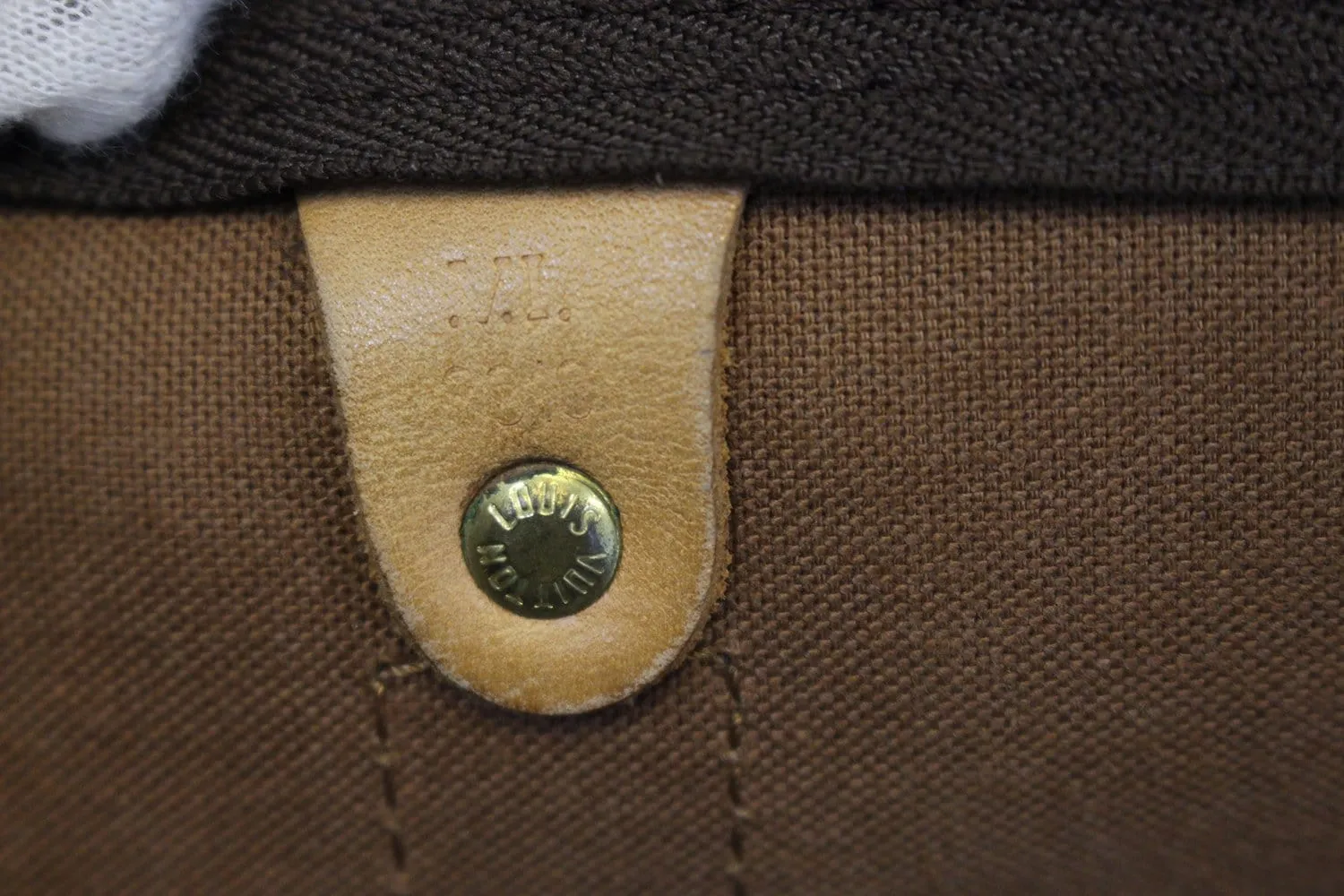 LOUIS VUITTON Monogram Canvas Keepall 60 Bandouliere Bag