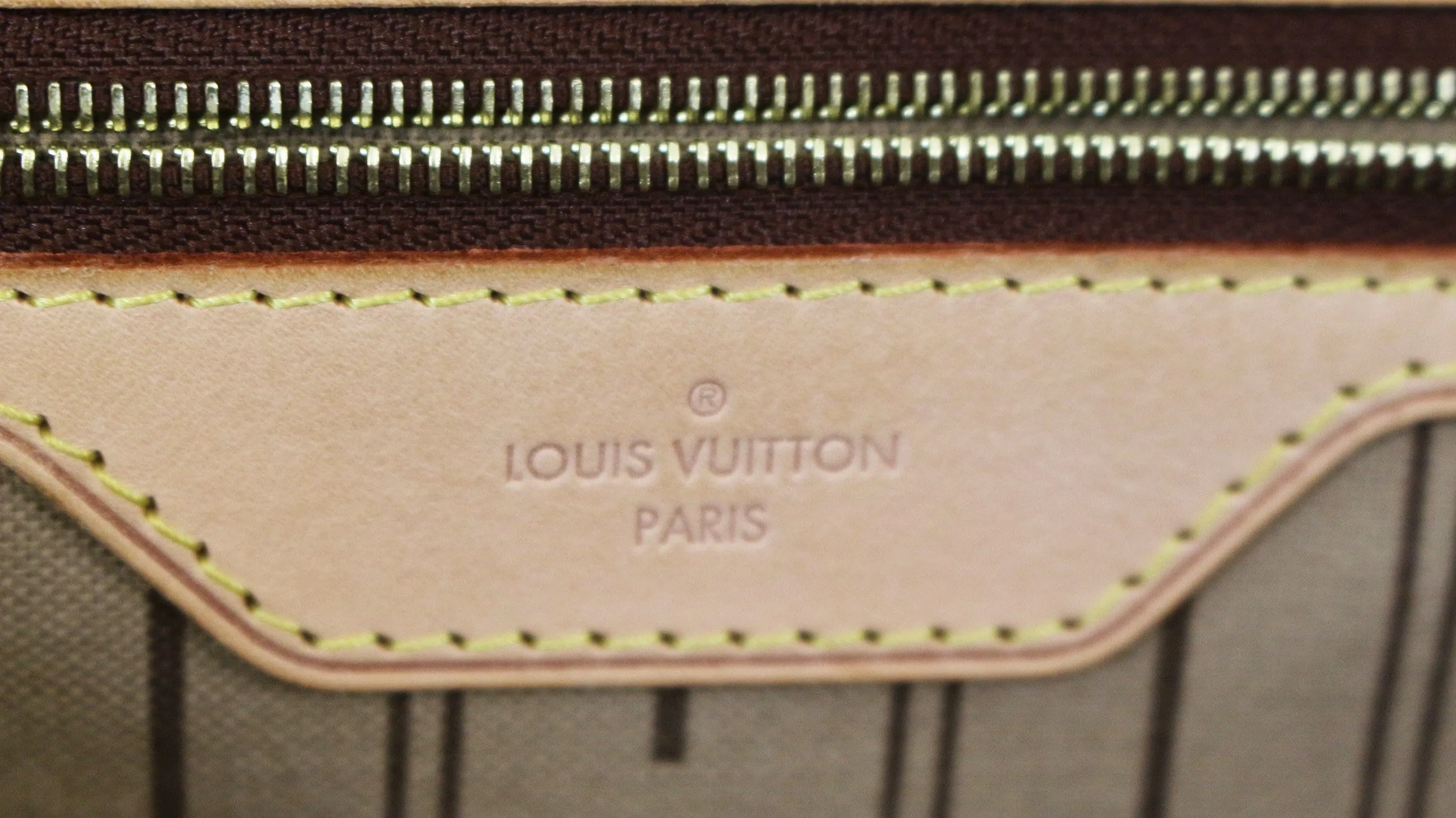 LOUIS VUITTON Monogram Delightful GM Shoulder Bag