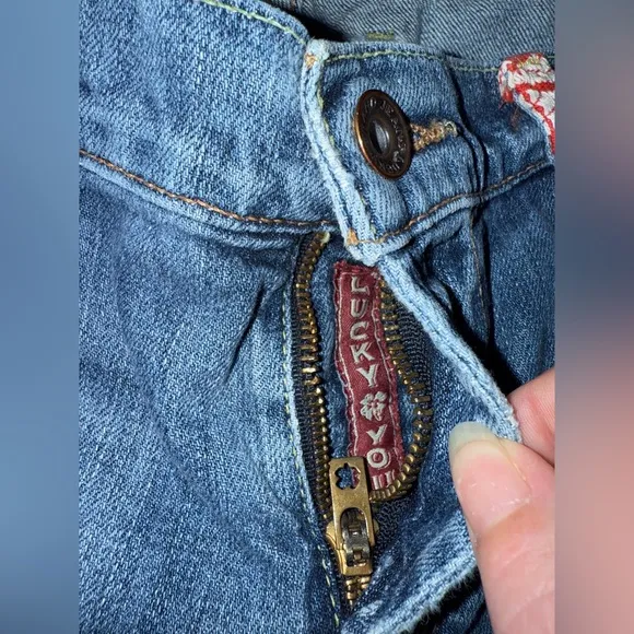 Lucky Legend Sweet’ N Straight Embroidered Jeans size 14/32