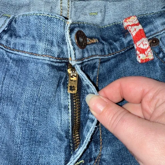 Lucky Legend Sweet’ N Straight Embroidered Jeans size 14/32