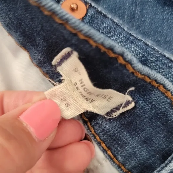 Madewell 9&quot; High-Rise Skinny Jeans in Patty Wash Size 26