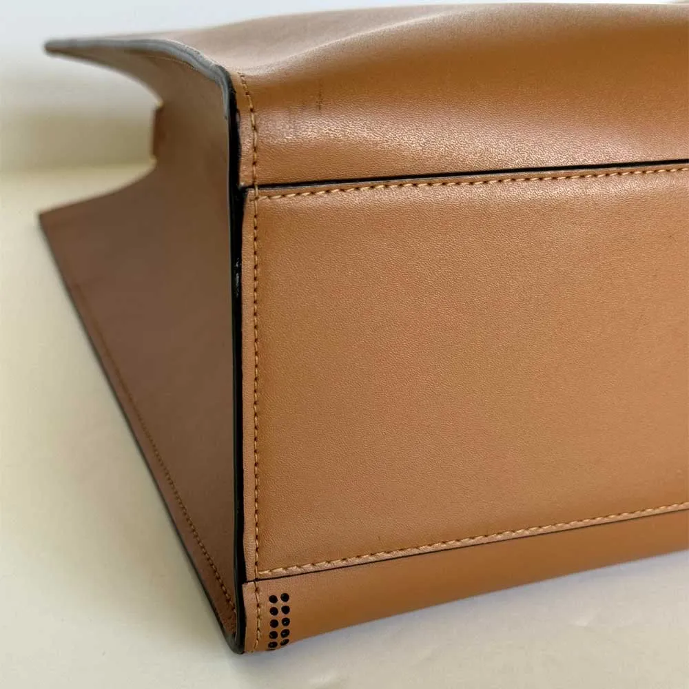 Medium Runaway Leather Tote