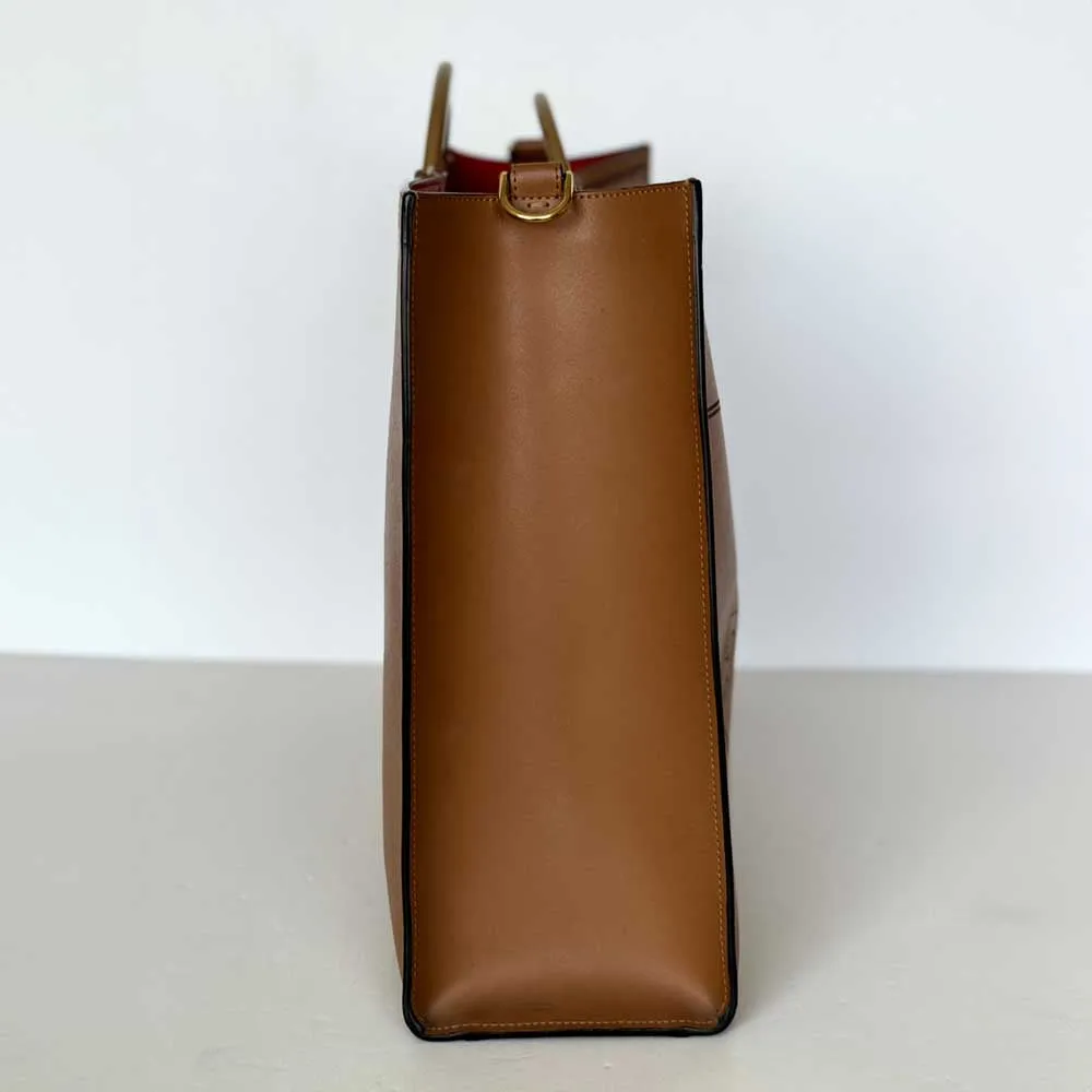 Medium Runaway Leather Tote