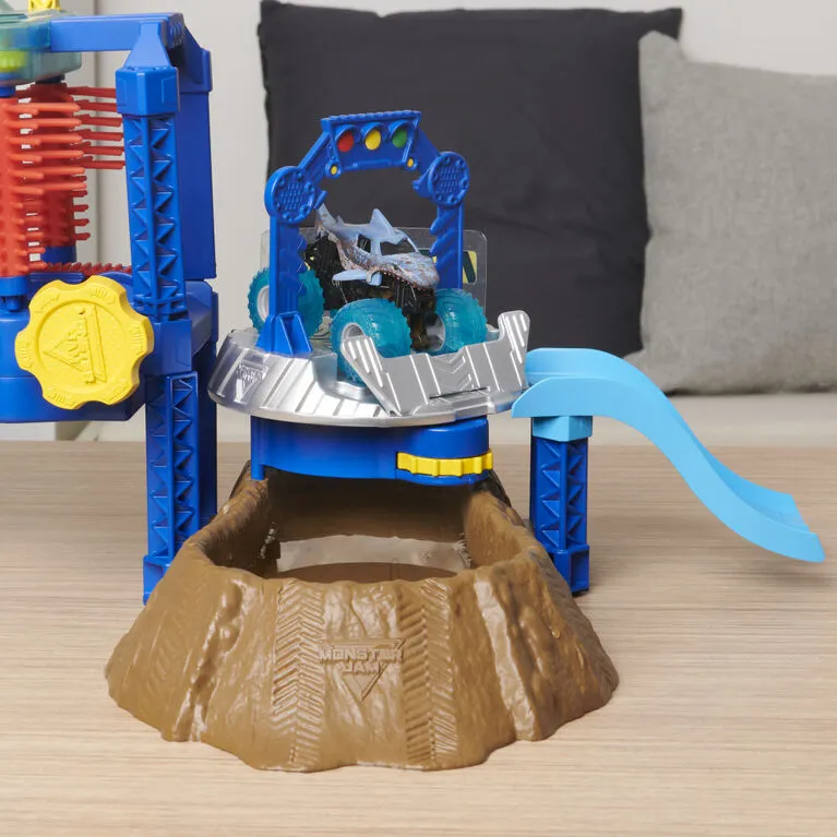 Monster Jam, Megalodon Monster Wash, Includes Color-Changing Megalodon Monster Truck - Retails $60 