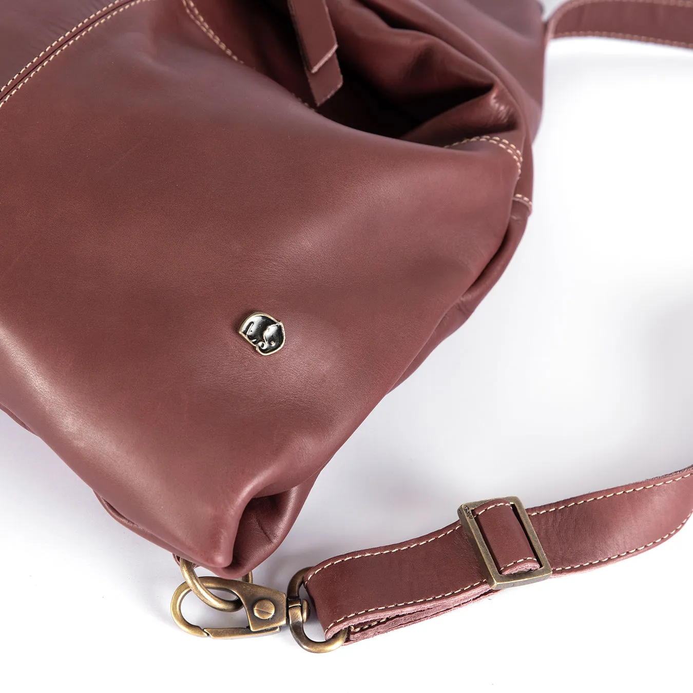 Ncumisa : Leather Backpack in Raisin Relaxa