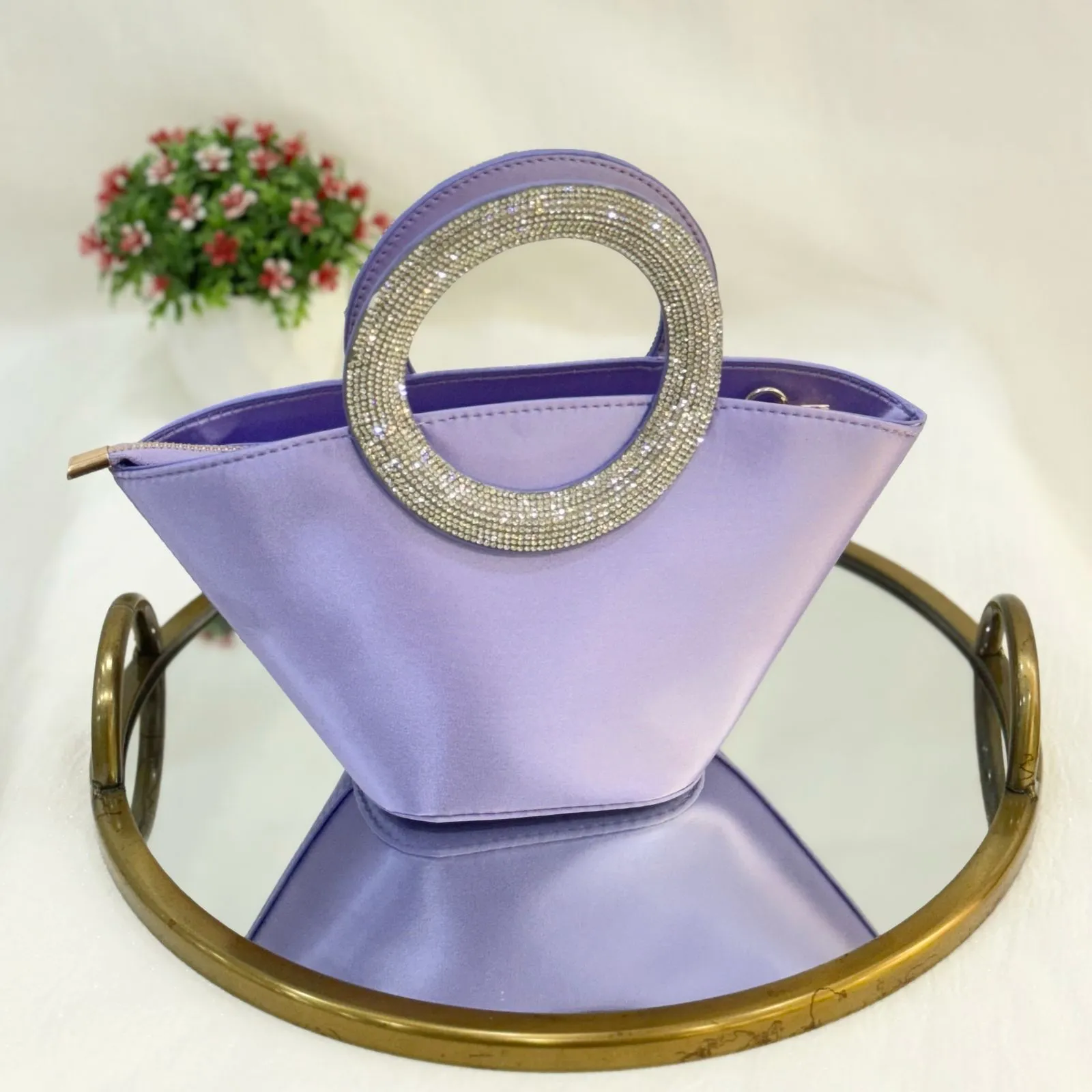 NIA BUCKET BAG