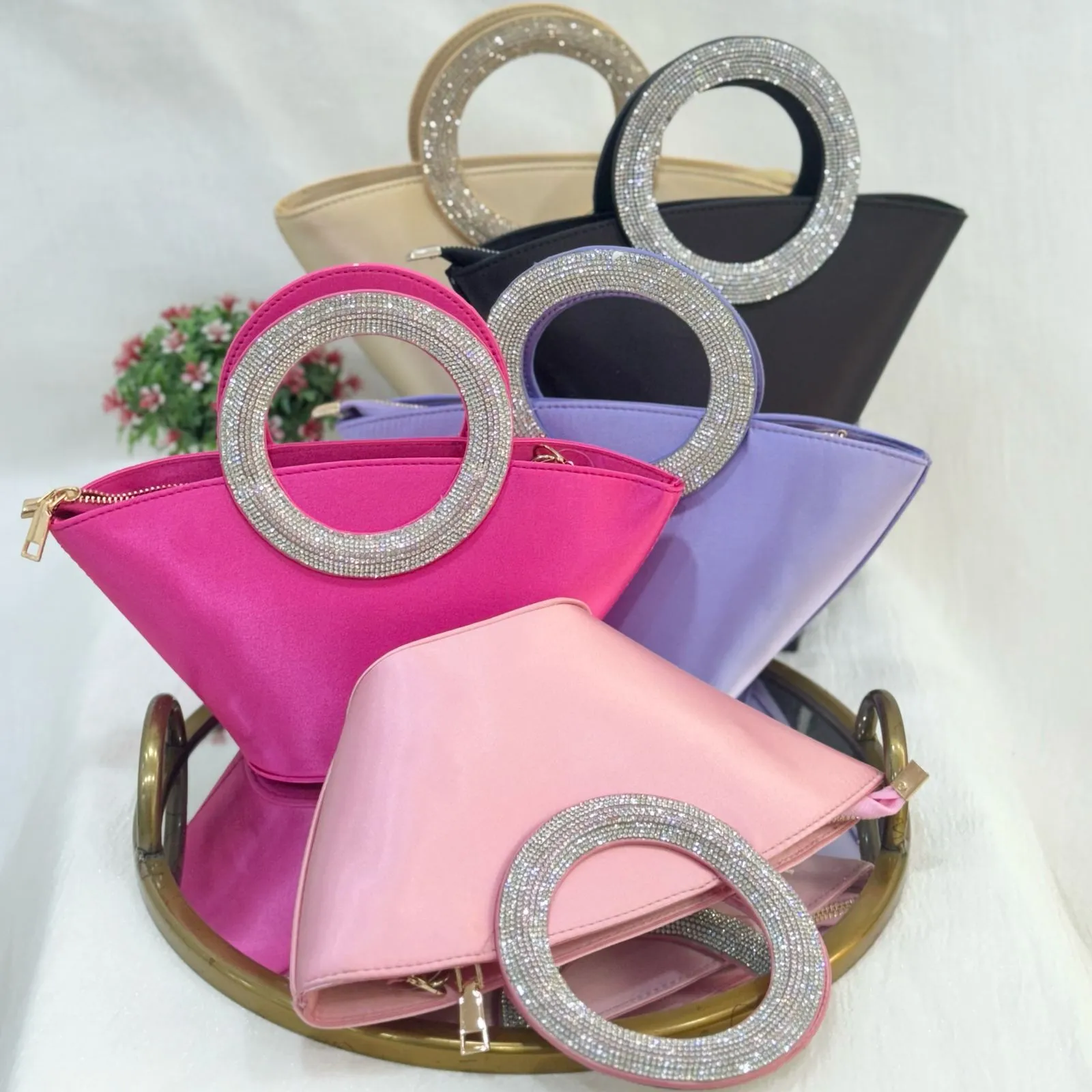 NIA BUCKET BAG