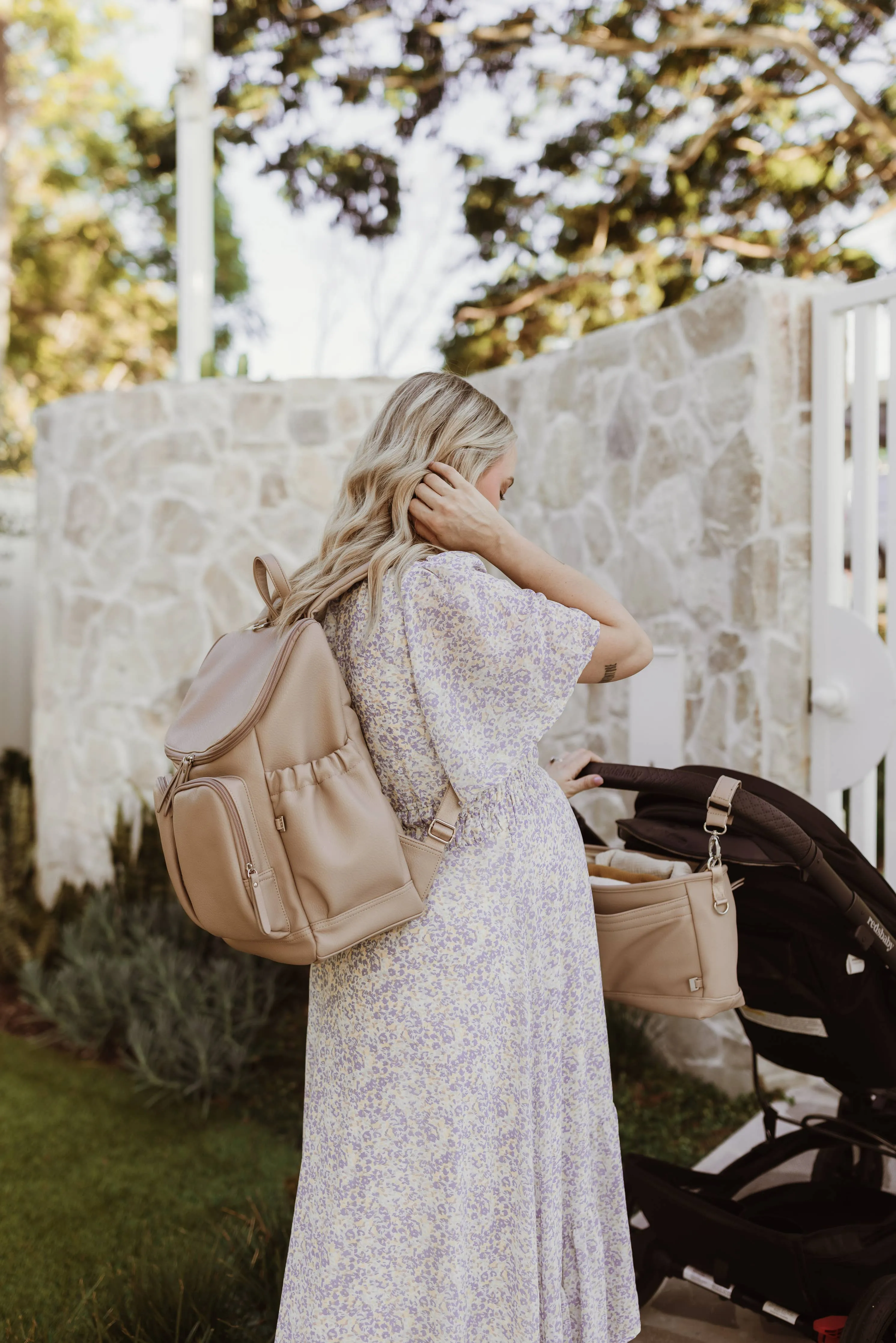 OiOi - Signature Nappy Backpack - Oat Dimple Vegan Leather