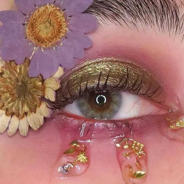Pollyeye Polar Light Golden Colored Contact Lenses
