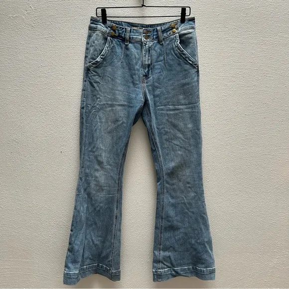 Rock &amp; Roll Denim 30/32 High Rise Stretch Dart &amp; Button Light Wash Jeans