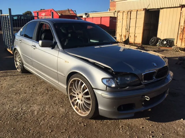 S2737 3' E46 Sedan 320i M54 AUTO 2003/09