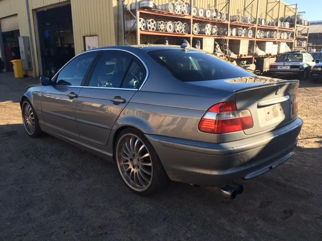 S2737 3' E46 Sedan 320i M54 AUTO 2003/09