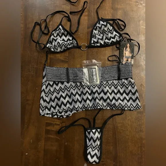 Sexy Skimpy Dreamgirl Zig Zag 3pc Club Rave Bikini Top w/ Skirt &amp; Thong Lingerie