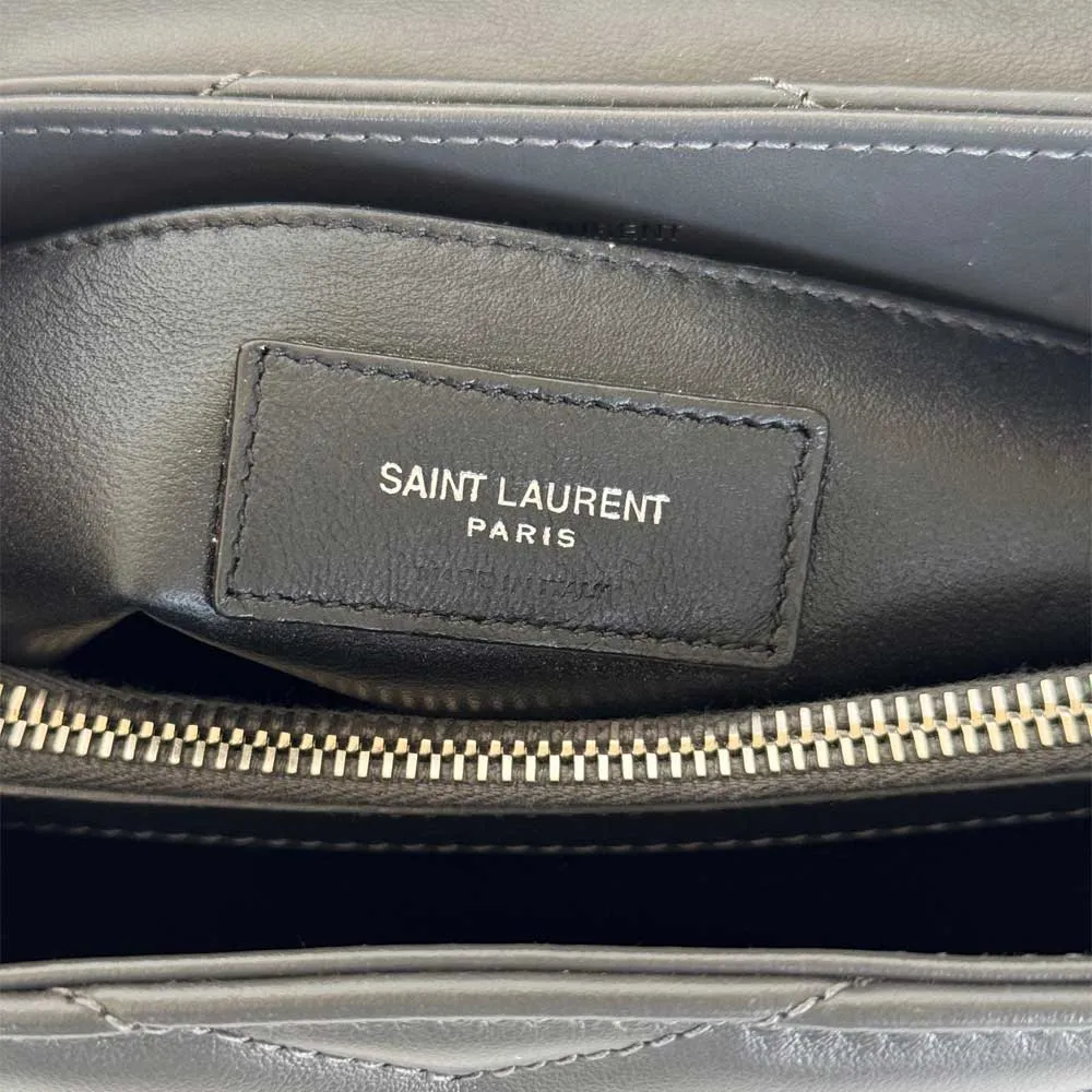 Small Grey Loulou