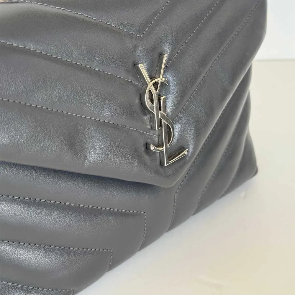 Small Grey Loulou