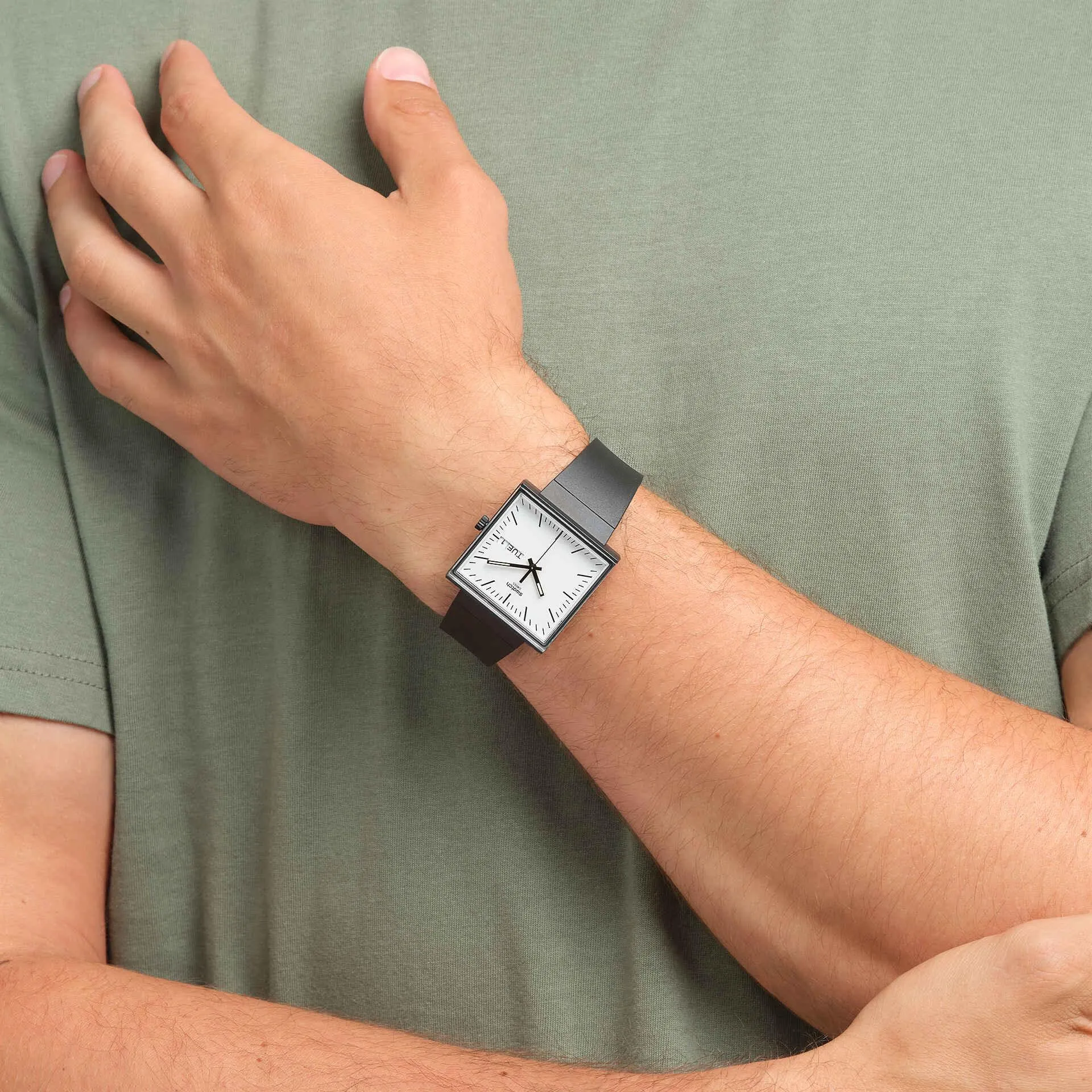 Swatch WHAT IF clock… black? BIOCERAMIC What if? Collection 33mm SO34B700