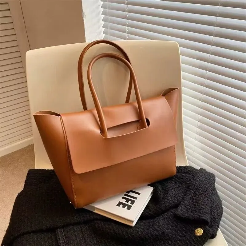 Timeless Grace Shoulder Bag