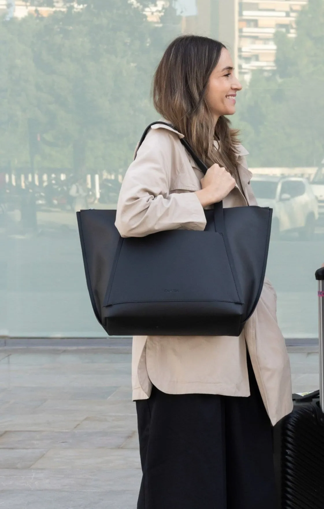 Traveller Vegan Corn Leather Tote Bag | Black