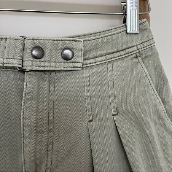 [unsubscribed] 100% cotton herringbone pleated pocket shorts sage green 0