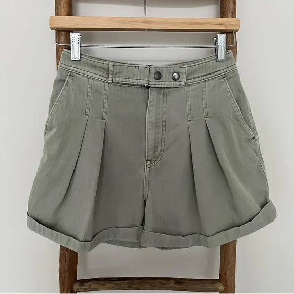 [unsubscribed] 100% cotton herringbone pleated pocket shorts sage green 0