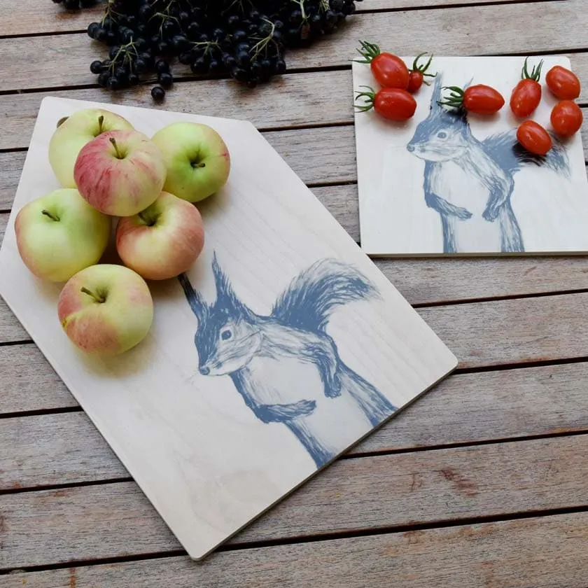 Wooden cutting board Squirrel